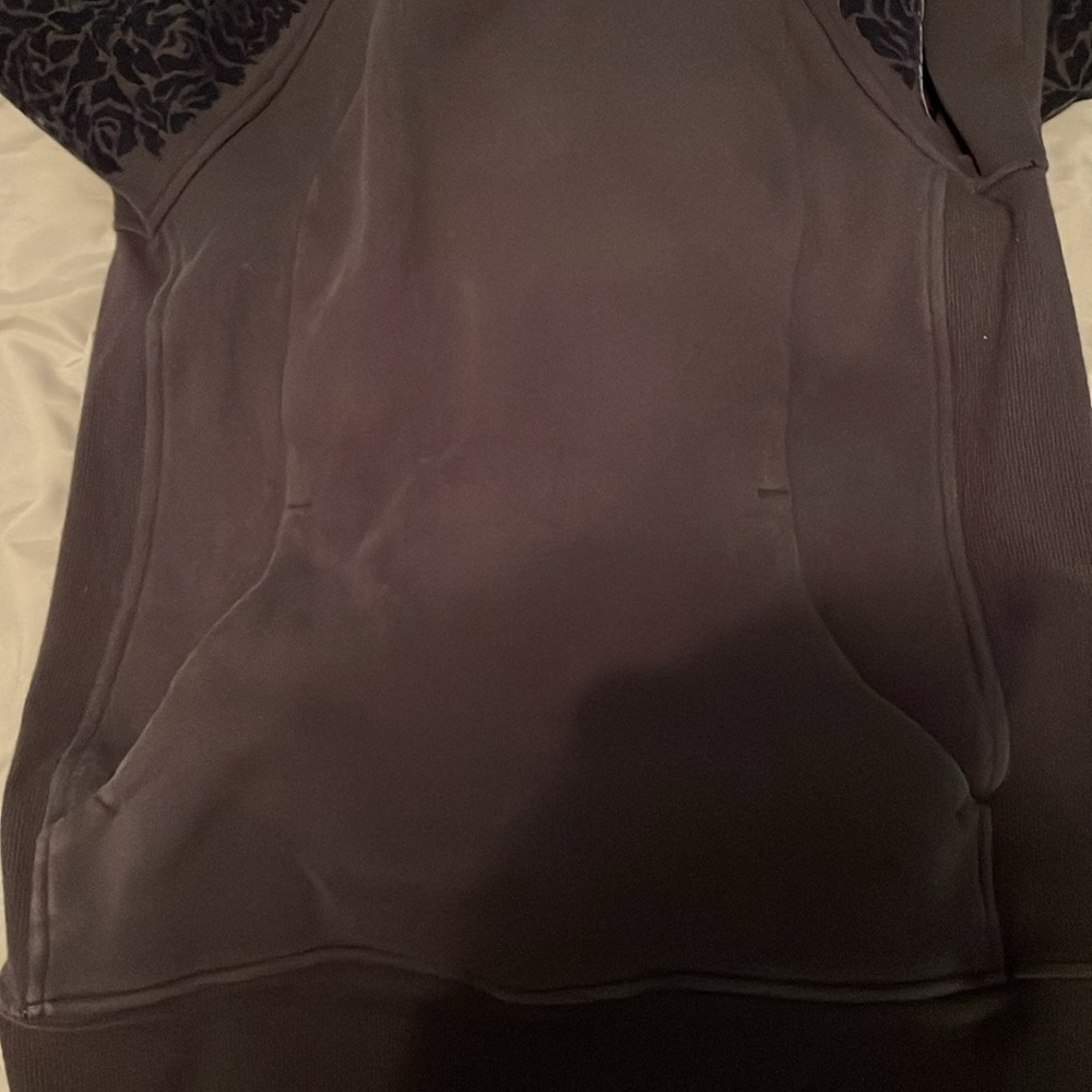 navy lululemon floral flock pullover - Picture 8 of 9